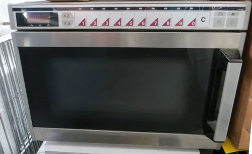 1.700 Watt, programmierbare Gewerbe Mikrowelle Sanyo EM-C 1800 Gebrauchtgerät